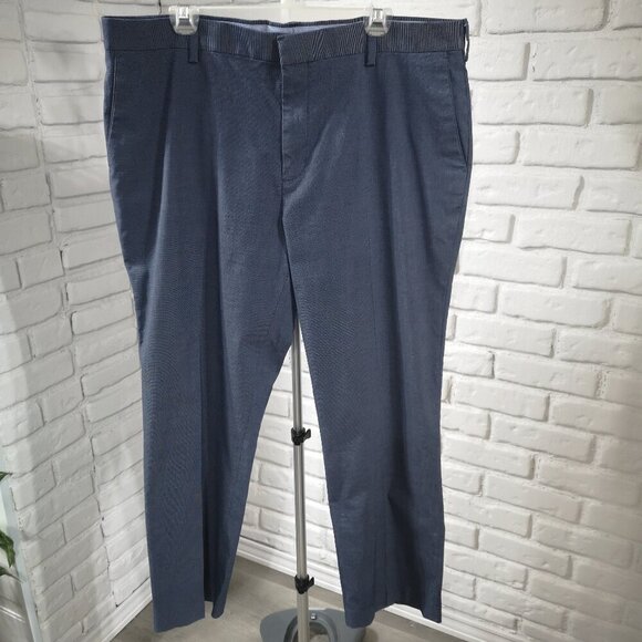 Kirkland Signature Custom Fit Men's Size 40/30 Navy Straight Pants - Picture 1 of 12